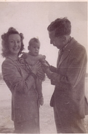 Edith, Penny, John Hislop, Delhi 1946